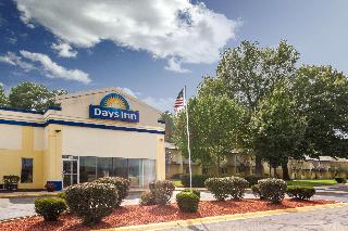 Days Inn by Wyndham Portage hotel in Gary - IN
