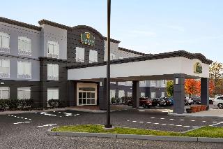 La Quinta Inn & Suites by Wyndham Mt. Laurel - Ph