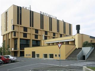 Raffaello, Modena