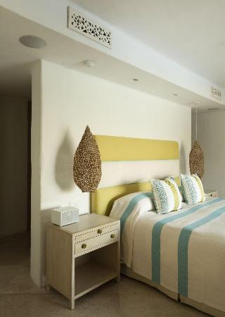 Hotel Romazzino, a Luxury Collection Hotel, Costa, North Sardinia