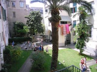 La Controra Hostel, Naples