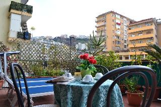 Cesare Augusto, Naples