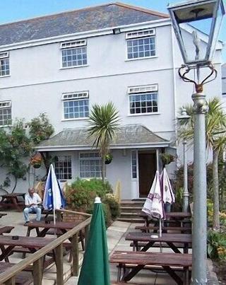 Cornishman Inn
