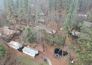Yosemite Bug Rustic Mountain Resort