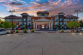 Holiday Inn Express & Suites Banning By IHG