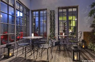 Terrace thumbnail 26