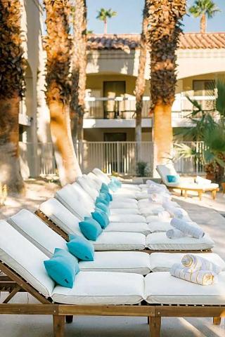 Ramada Palm Springs