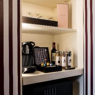 Room Room