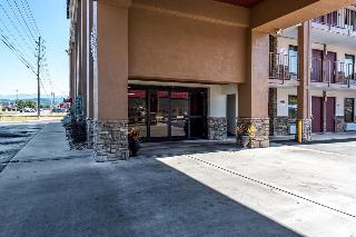 Red Roof Inn & Suites Pigeon Forge - Parkway