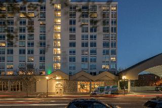Holiday Inn Portland by the Bay
