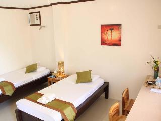 Palms Cove Resort
