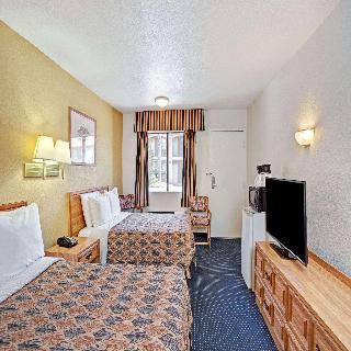 Travelodge by Wyndham Banning Casino & Outlet Mall