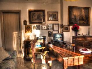 Villa Donna Fausta, Naples