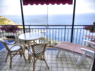 Villa Donna Fausta, Naples