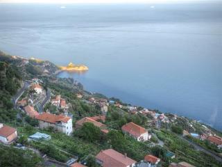Villa Donna Fausta, Naples