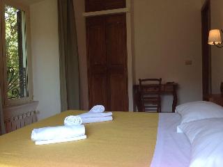 Pensione Paradise, Rome