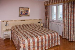 Room Room
