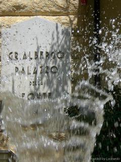 Grand Palazzo Della Fonte, Rome