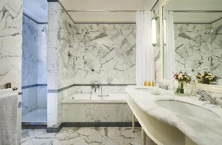 Grand Palazzo Della Fonte, Rome