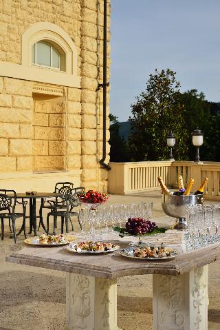 Grand Palazzo Della Fonte, Rome