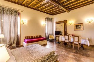 La Casa del Capitano, Rome