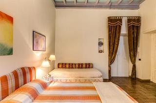 La Casa del Capitano, Rome