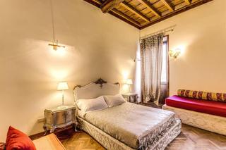 La Casa del Capitano, Rome