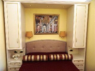 Relais Frattina, Rome