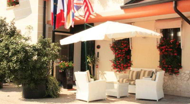Small Royal, Padova