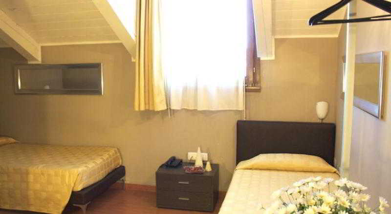 Small Royal, Padova