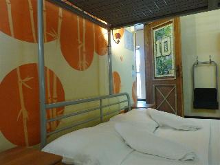 Wiki Hostel & Greenvillage, Rome