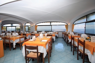 Albatros, Ischia