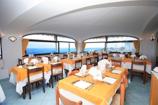 Albatros, Ischia