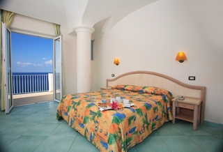 Albatros, Ischia