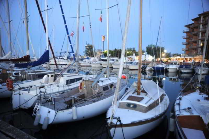 Al Faro, Rimini
