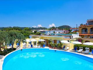 La Scogliera, Ischia