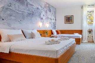 Room Room