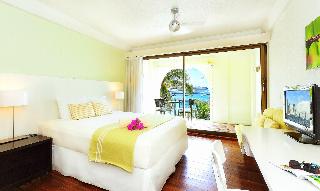 Holland House Beach Hotel