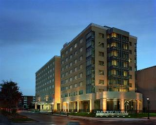DoubleTree by Hilton St. Louis Forest Park