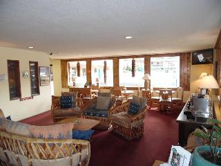 El Sendero Inn