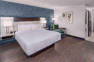 1 King Bed Mobility Accessible Room Limited View Non-Smoking