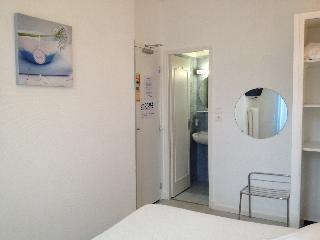 Room:DBL.ST-1