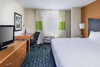 1 King Bed Non-Smoking