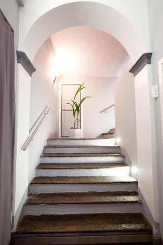 Stay at Adalesia Hotel&Coffee