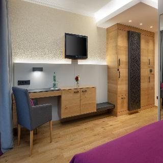 Room Room