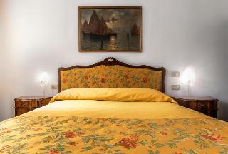 Room Room