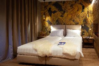 Room Room