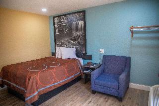 1 Queen Bed Non-Smoking