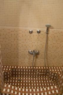 General view thumbnail 1