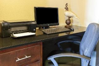 Days Inn & Suites by Wyndham Groesbeck